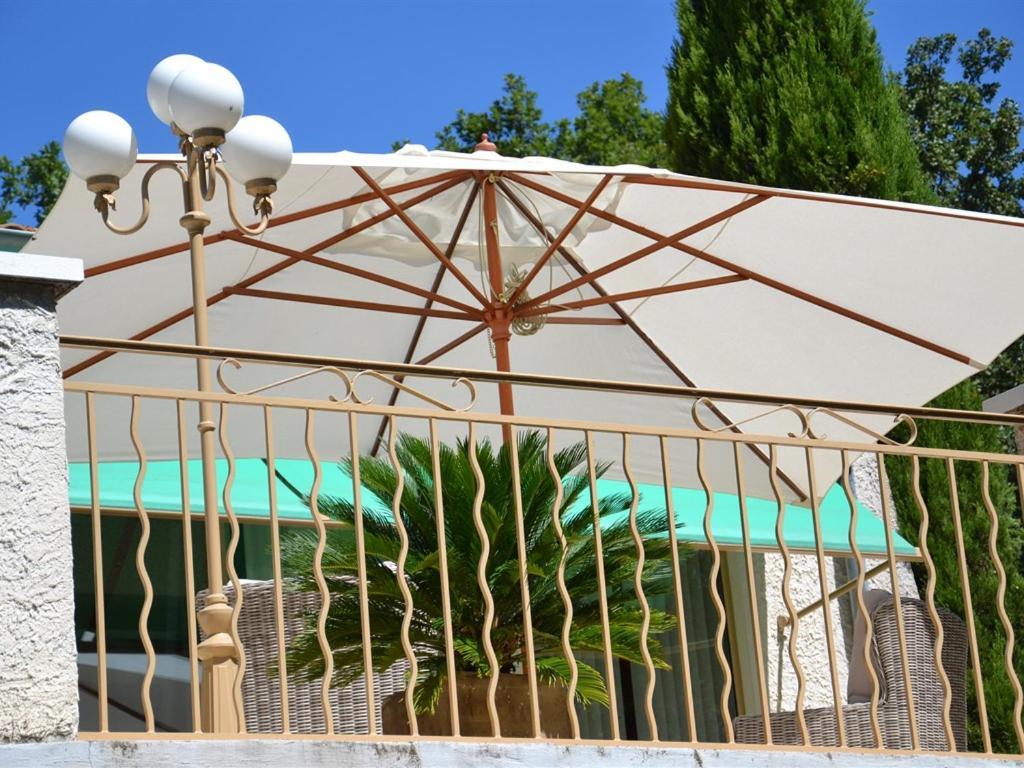 מלון Donzère La Deviniere מראה חיצוני תמונה